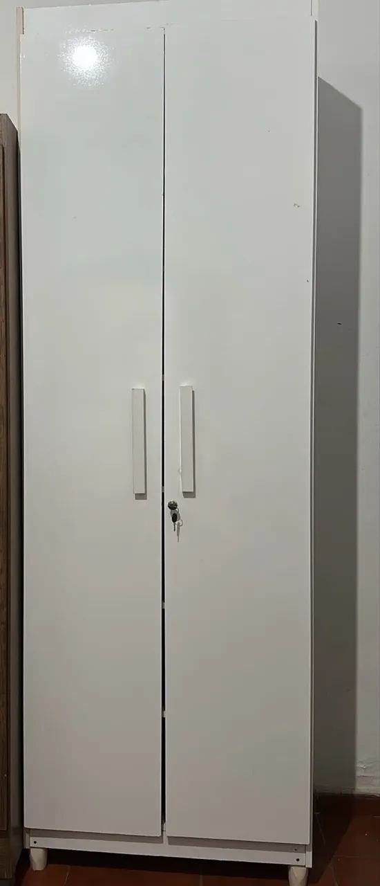 Sapateira/ guarda roupa