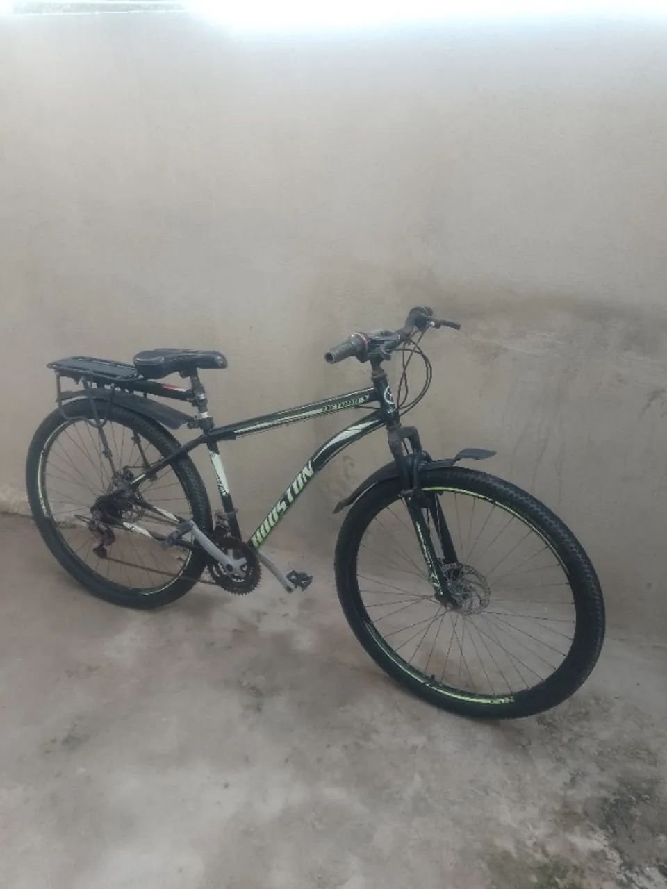 Bicicleta Houston aro 29 com freio a disco 