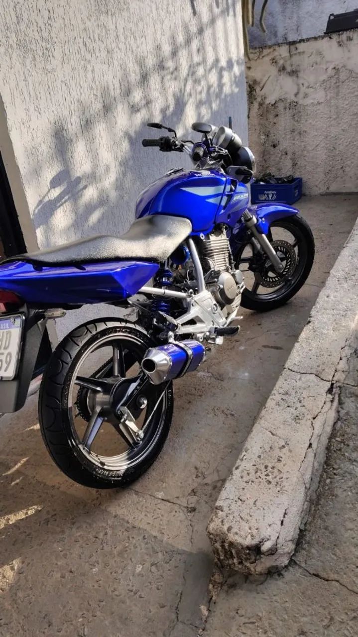 Twister 390 cc