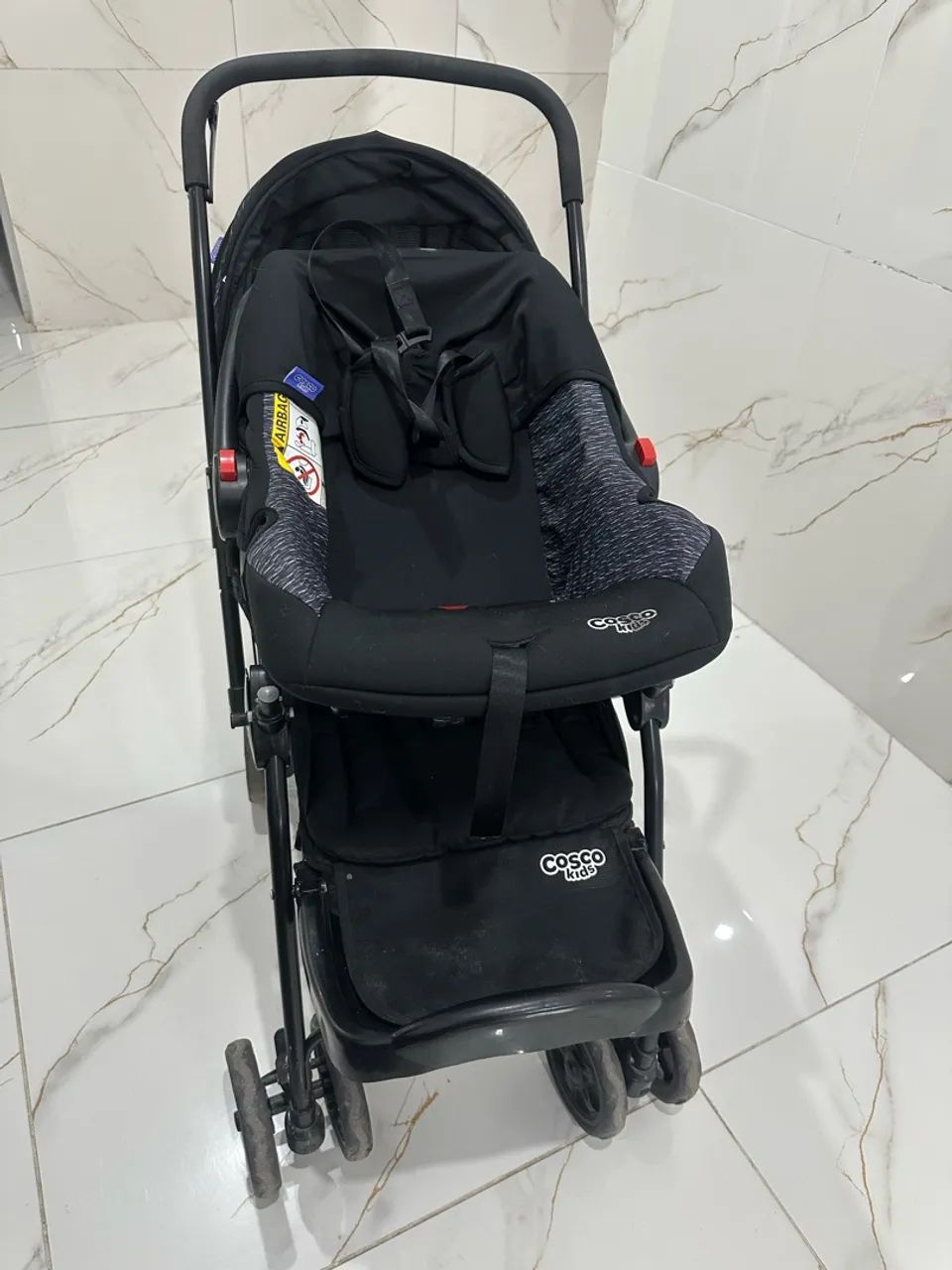 Carrinho de bebê Cosco c/bebê conforto  - Foto 2