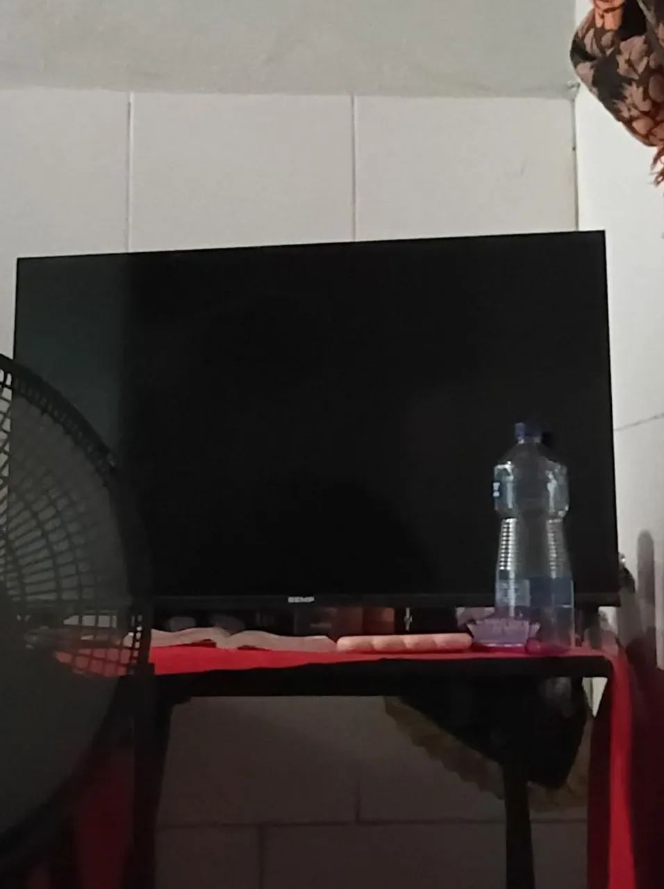Tv semp 7 meses de uso só 