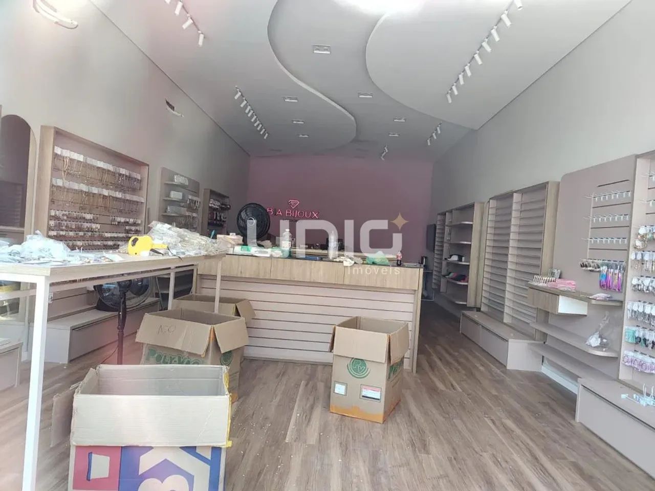 Sala Comercial a venda no Bairro centro em São Pedro -SP REF: SA0316 - Foto 5