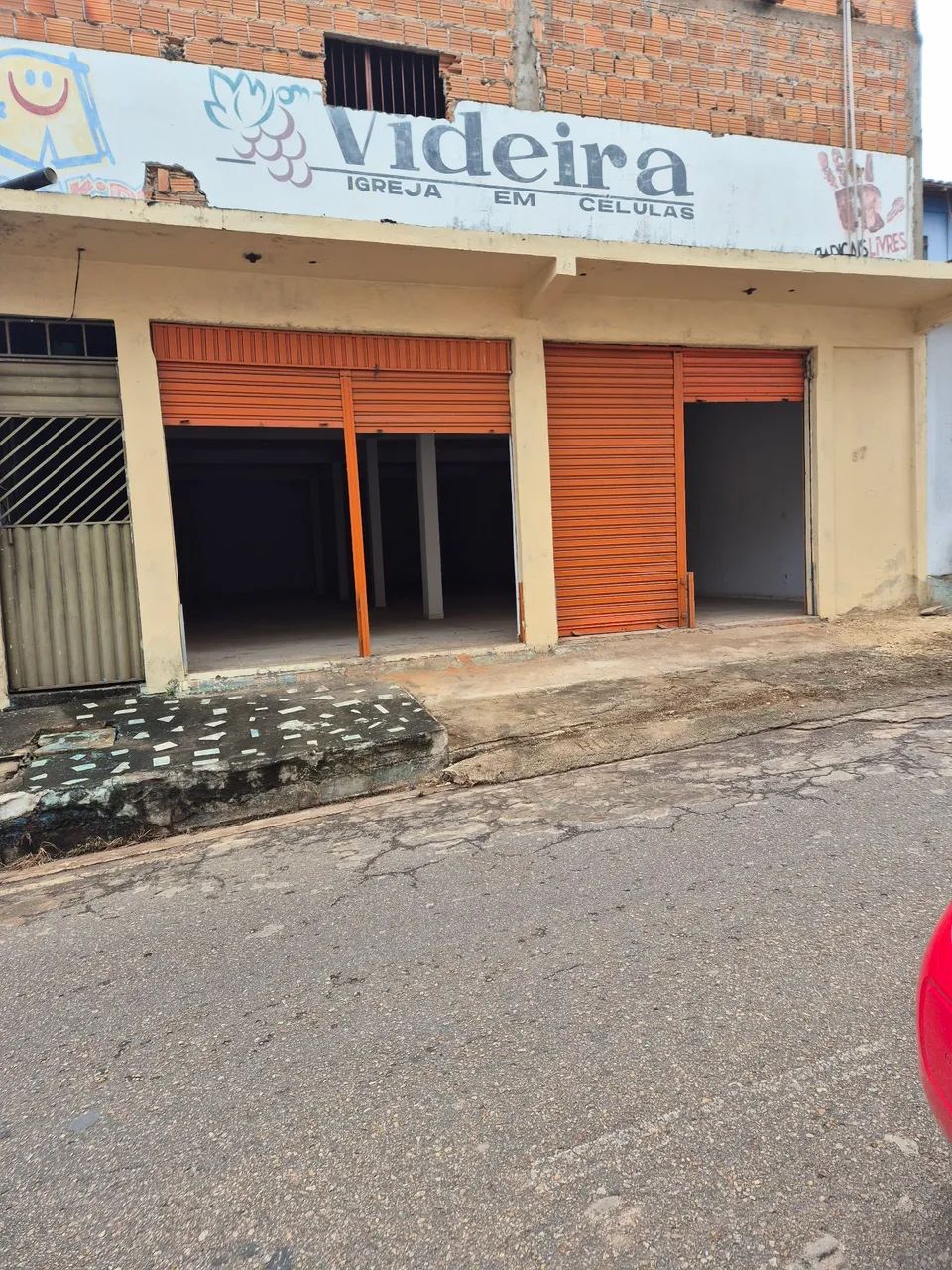 Aluga-se ponto comercial 