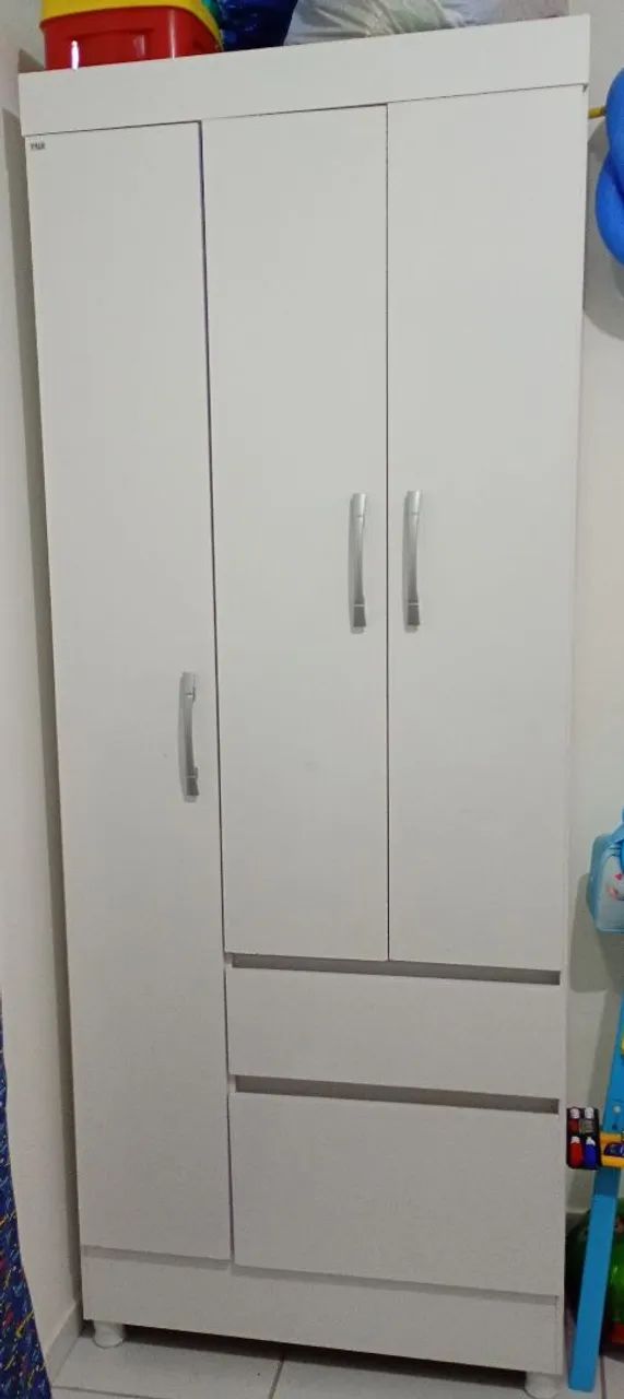 Guarda Roupa * NÃO FAÇO ENTREGA*