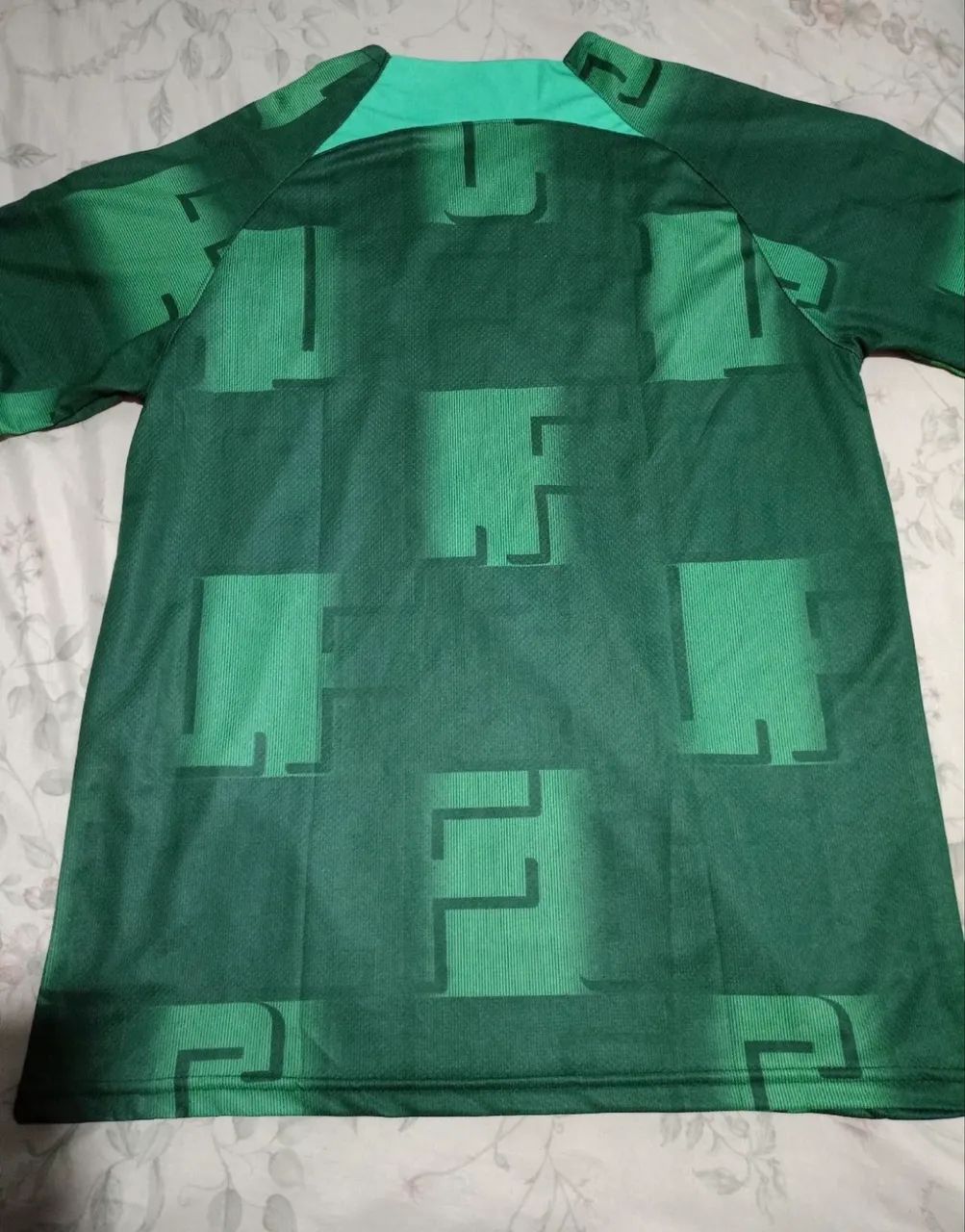 Camisa do Liverpool verde