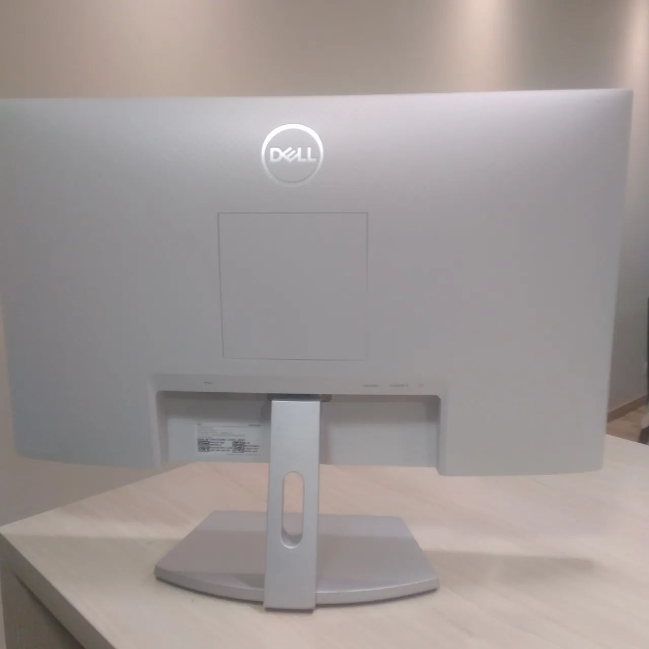 Monitor Dell 23.8' branco seminovo