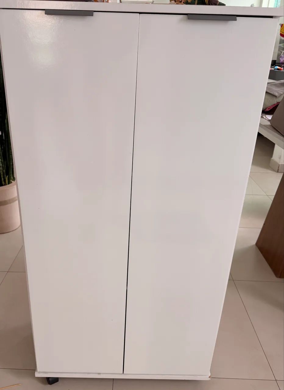 Móvel branco