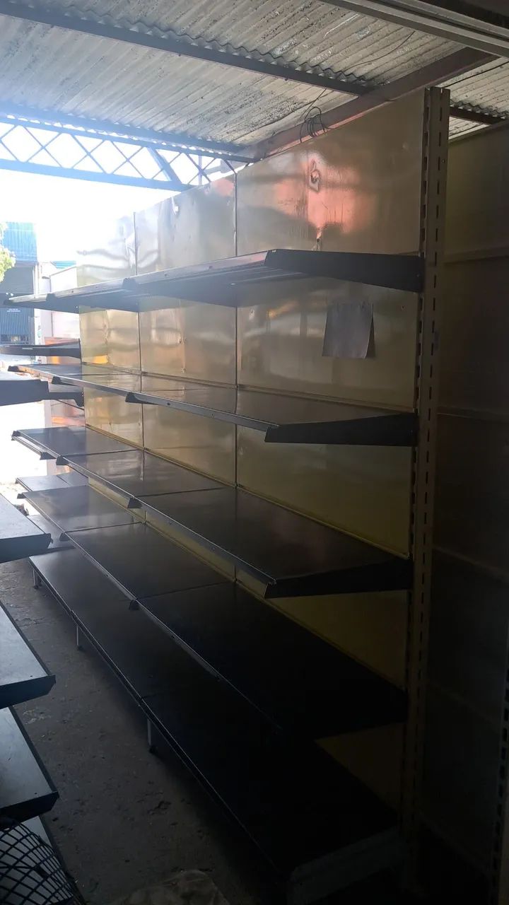 Gôndolas de parede diversas - Foto 5