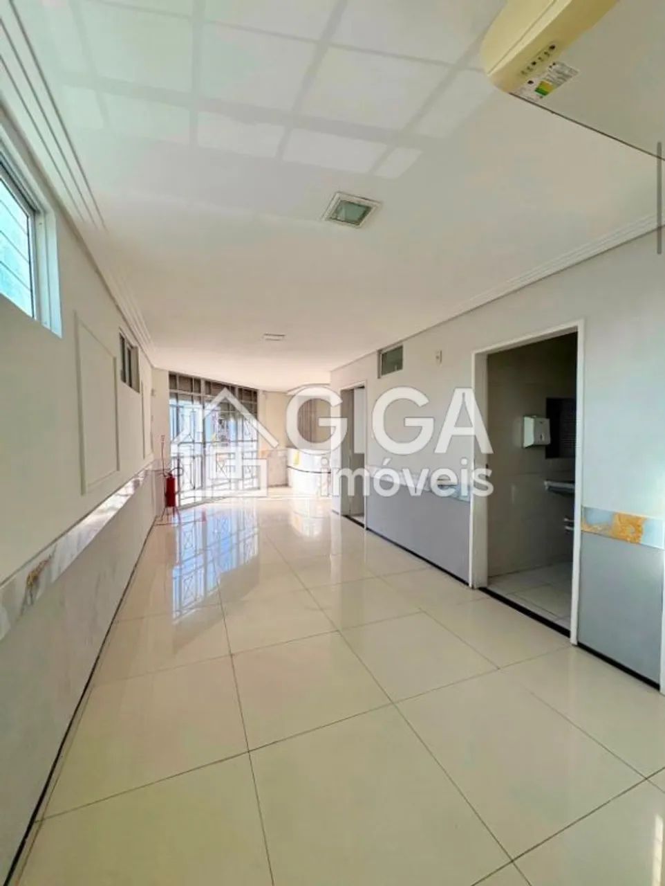 PONTO COMERCIAL PARA VENDA OU LOCAÇÃO NA CIDADE DOS FUNCIONÁRIOS. - Foto 2
