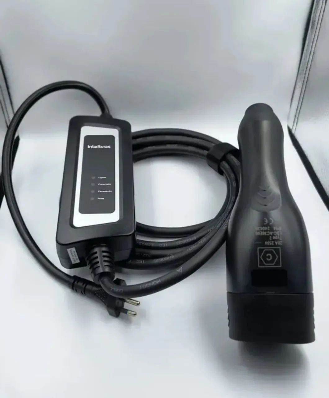Carregador de carro eletrico intelbras portátil 