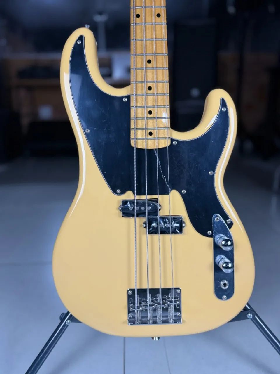 Baixo Tw66 amarelo 
