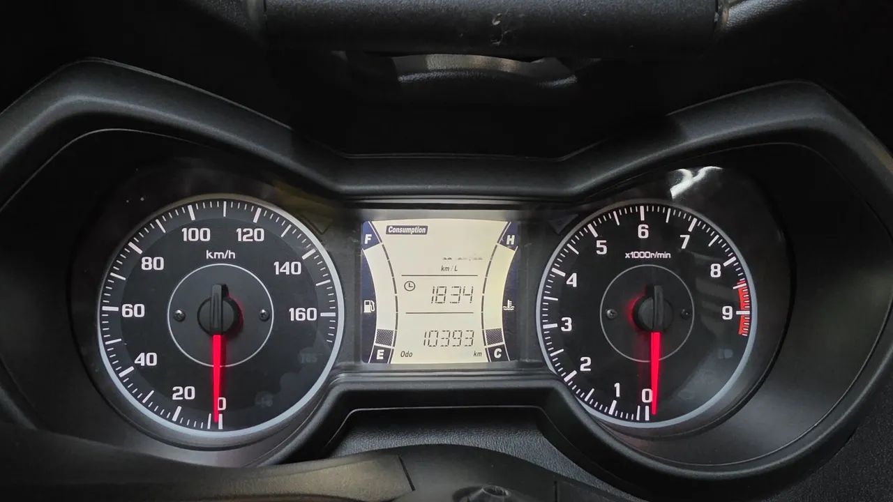 XMax Semi Nova