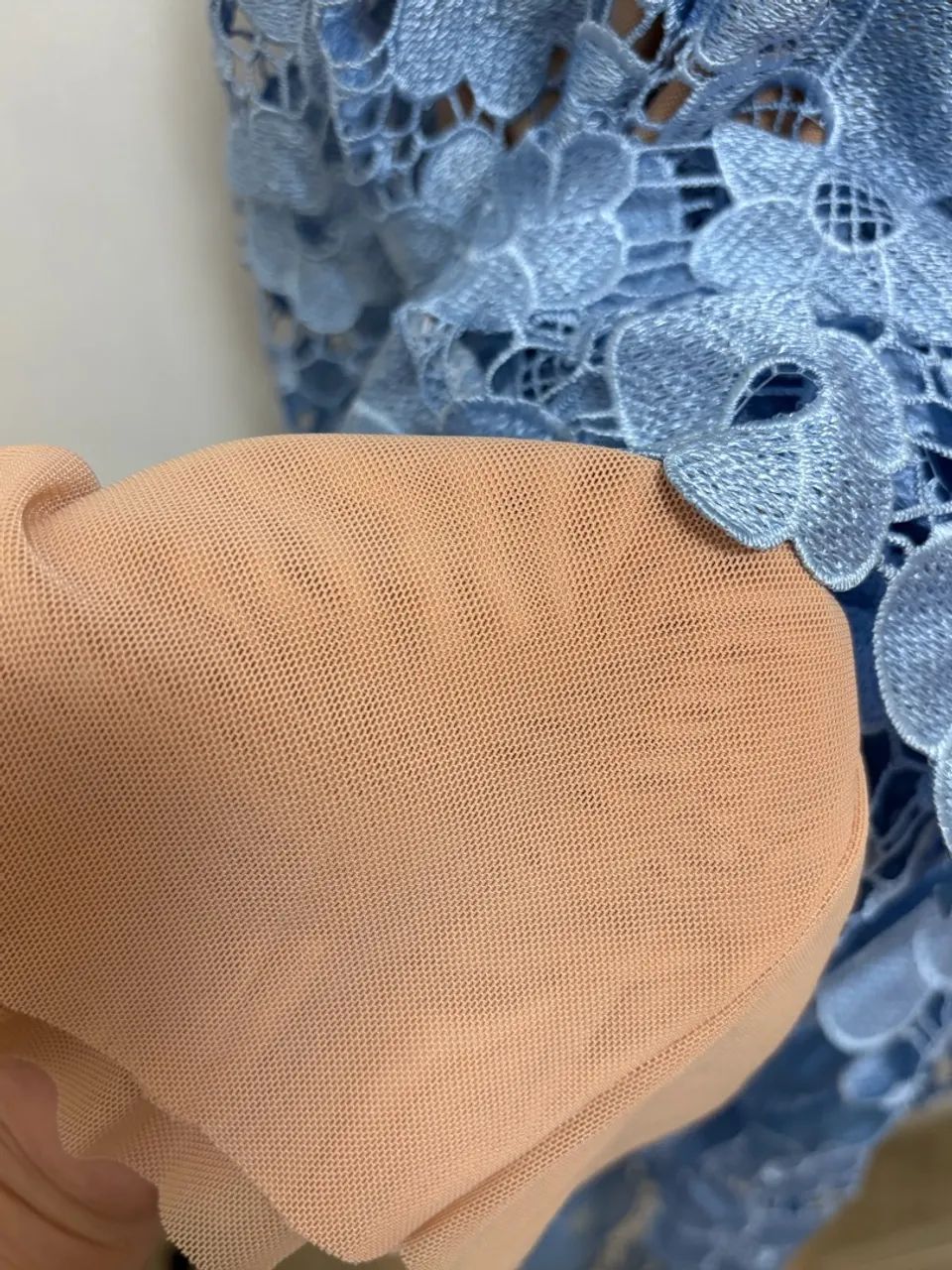 Vestido de renda azul-claro - Foto 5