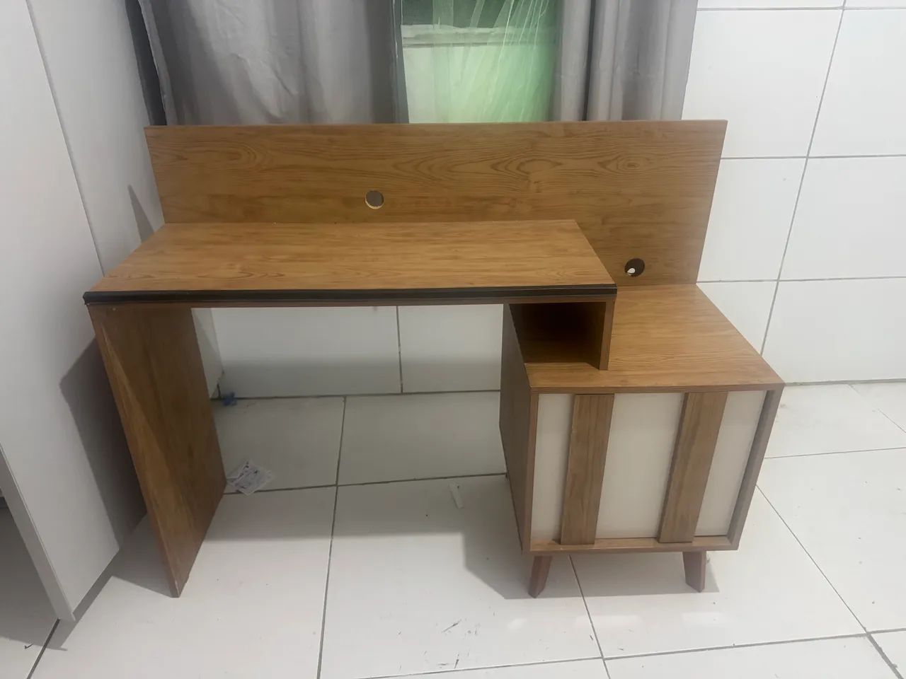 Desk64962669483393120