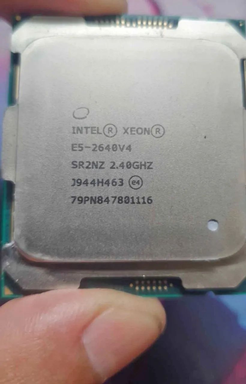 Vendo processador xeon e5 2640v4
