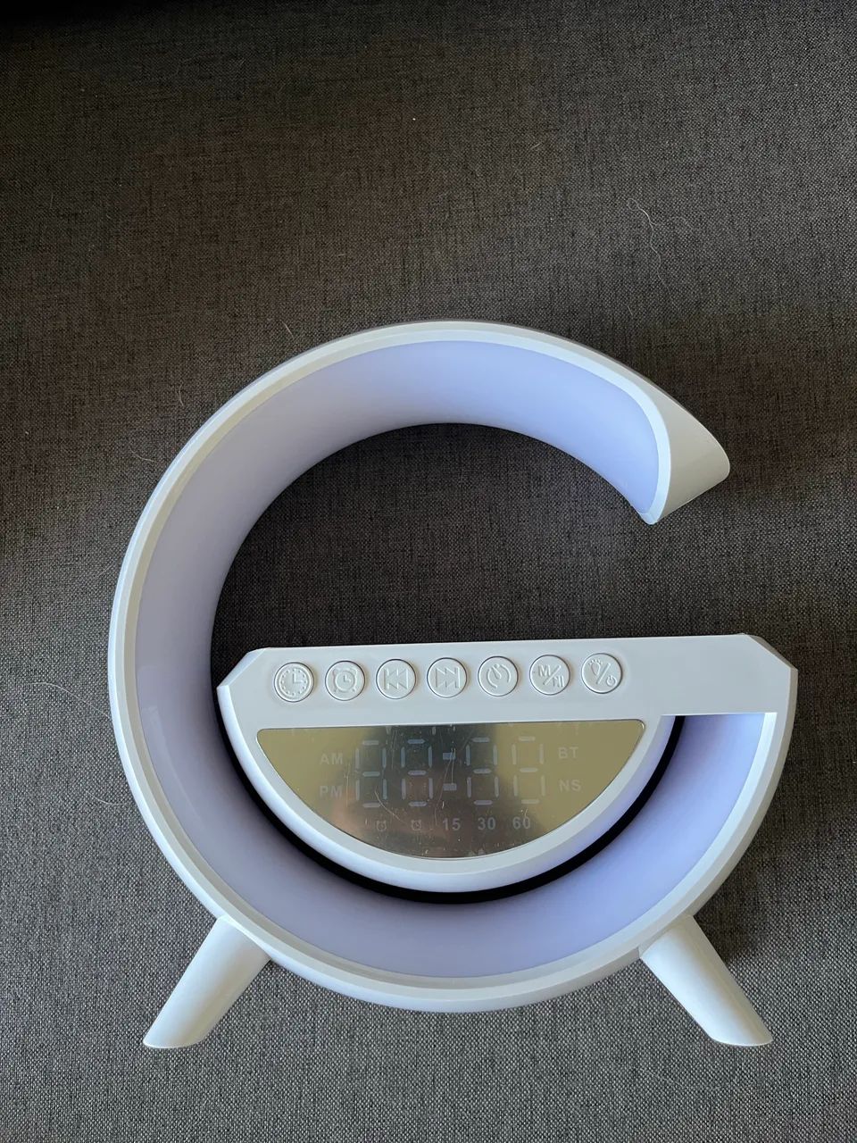 Luminária com Carregador Sem Fio - Foto 4