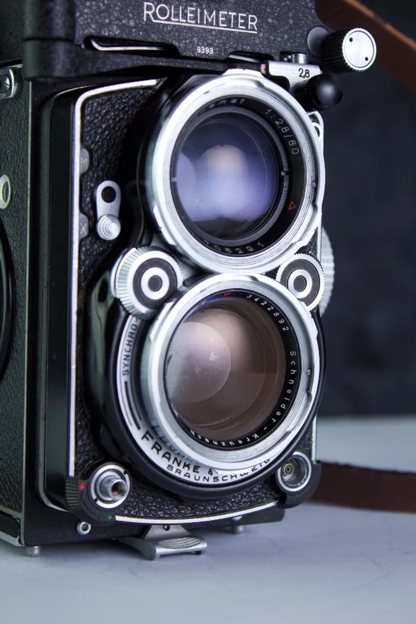 Rolleiflex 2.8d Xenotar F/2.8 + Acessórios - Câmeras e Filmadoras