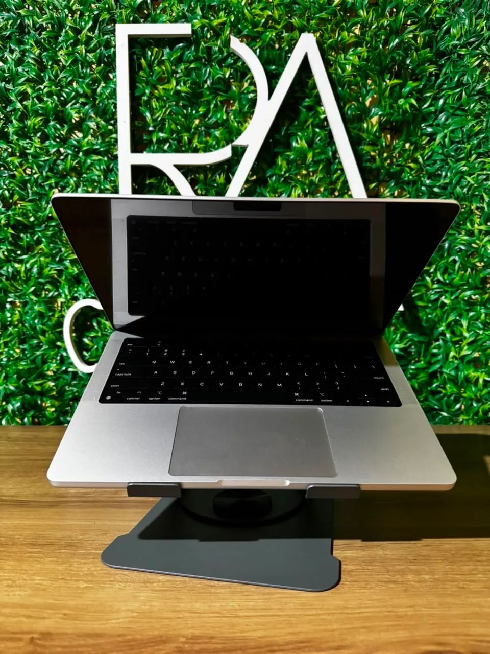MacBook Pro M1 Pro 14 inch 16gb ram 512gb SSD - Notebooks - Jardim