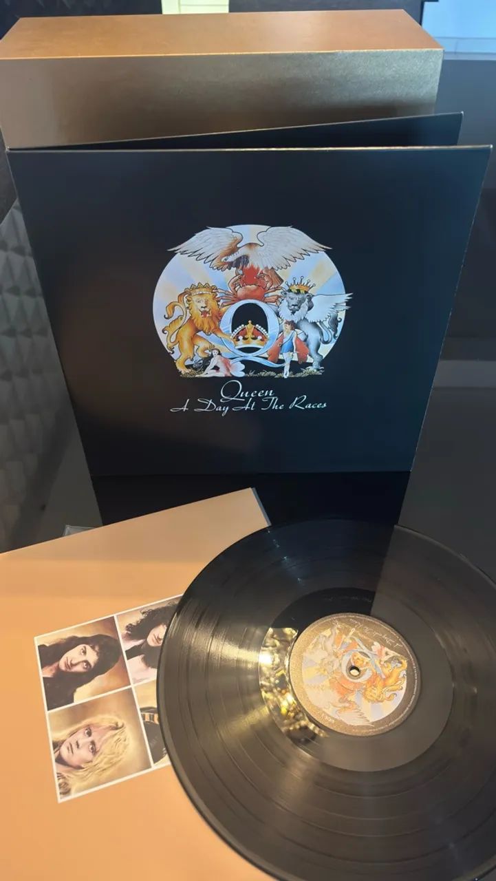 LP / VINIL | QUEEN - A DAY AT THE RACES | DELUXE COLLECTION | HALF SPEED MASTER | - Foto 3