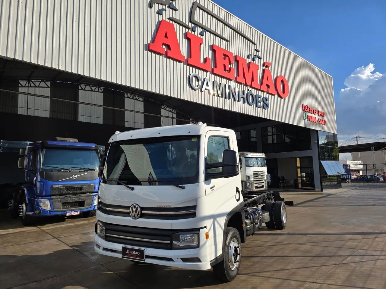 Volkswagen VW 11180 Ano 2022 caminhão 3/4 ALEMÃO CAMINHÕES ITAPETININGA 