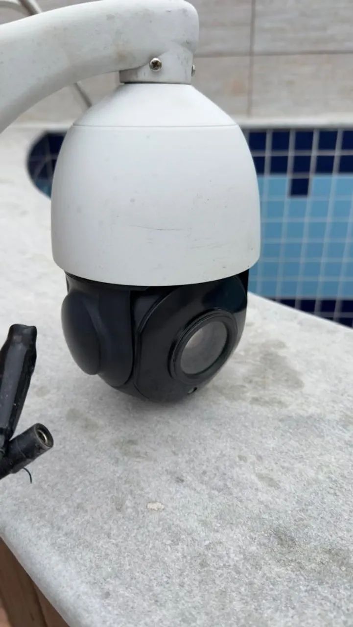 Câmera de segurança Knup KP-CA161 branco