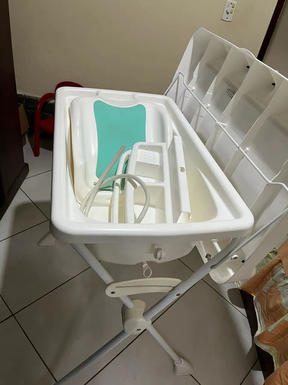 Banheira c/ suporte & trocador 65570168666499122