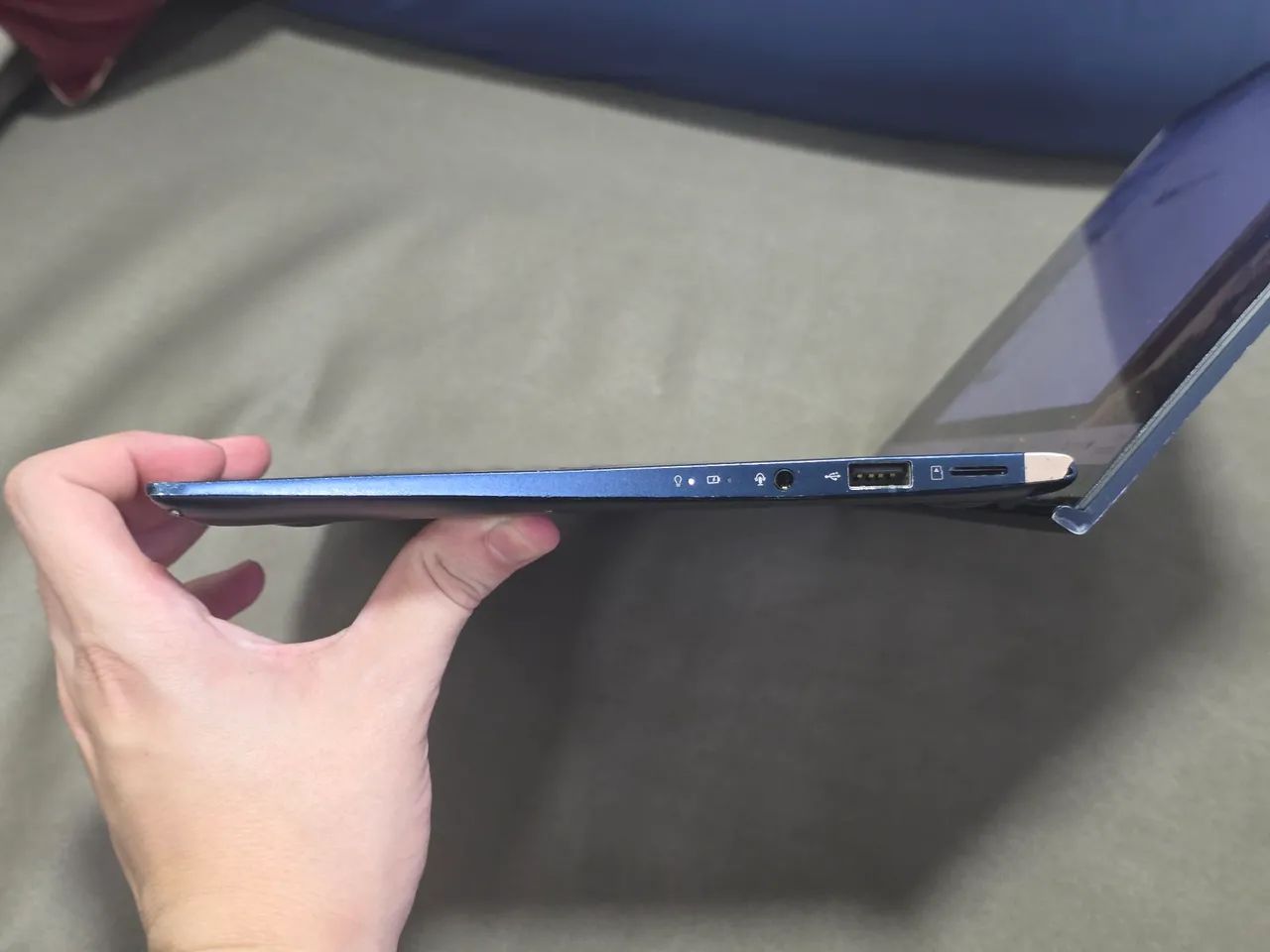Notebook Asus Zenbook UX433FA i7 8th 8565U 8GB RAM 256GB SSD