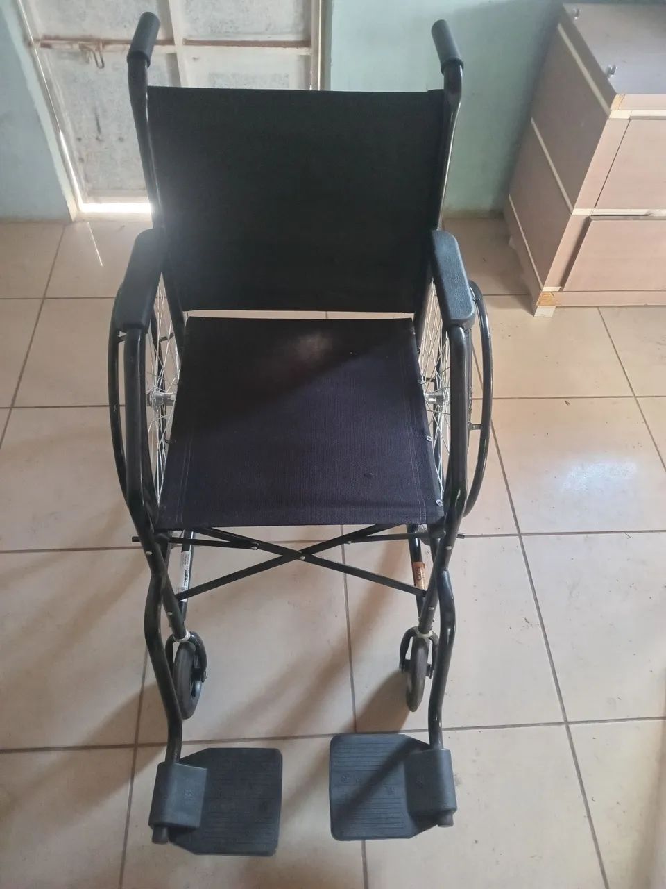 Cadeira de roda - Foto 2