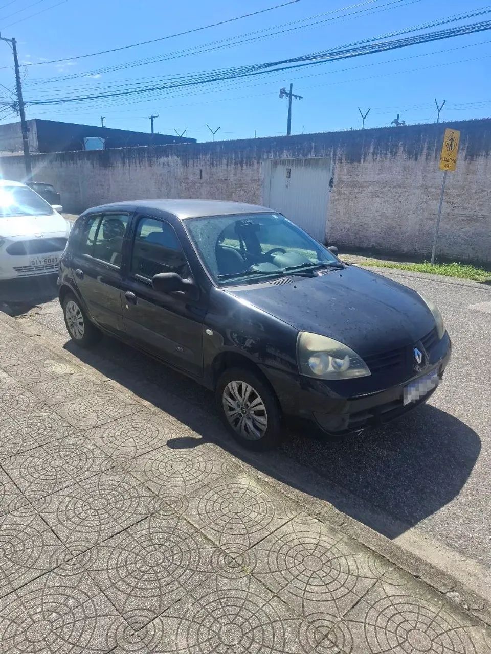 Renault Clio Hi-flex 1.0 16V 5P 2011 - Foto 2