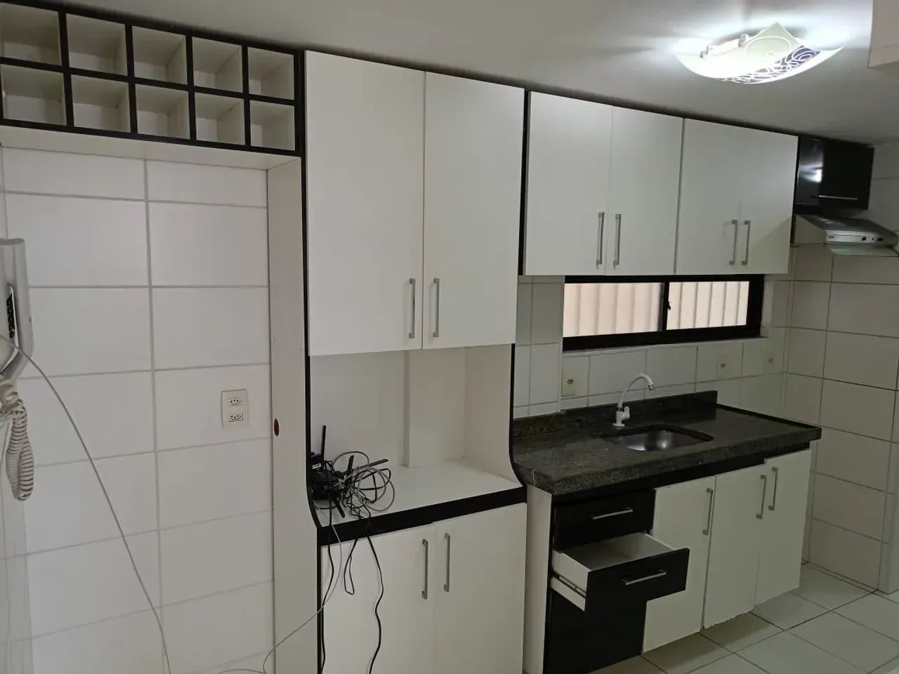 Lindo Apto. 2/4 sendo 1 suíte próx a faculdade Uninassau no Farol! - Foto 4