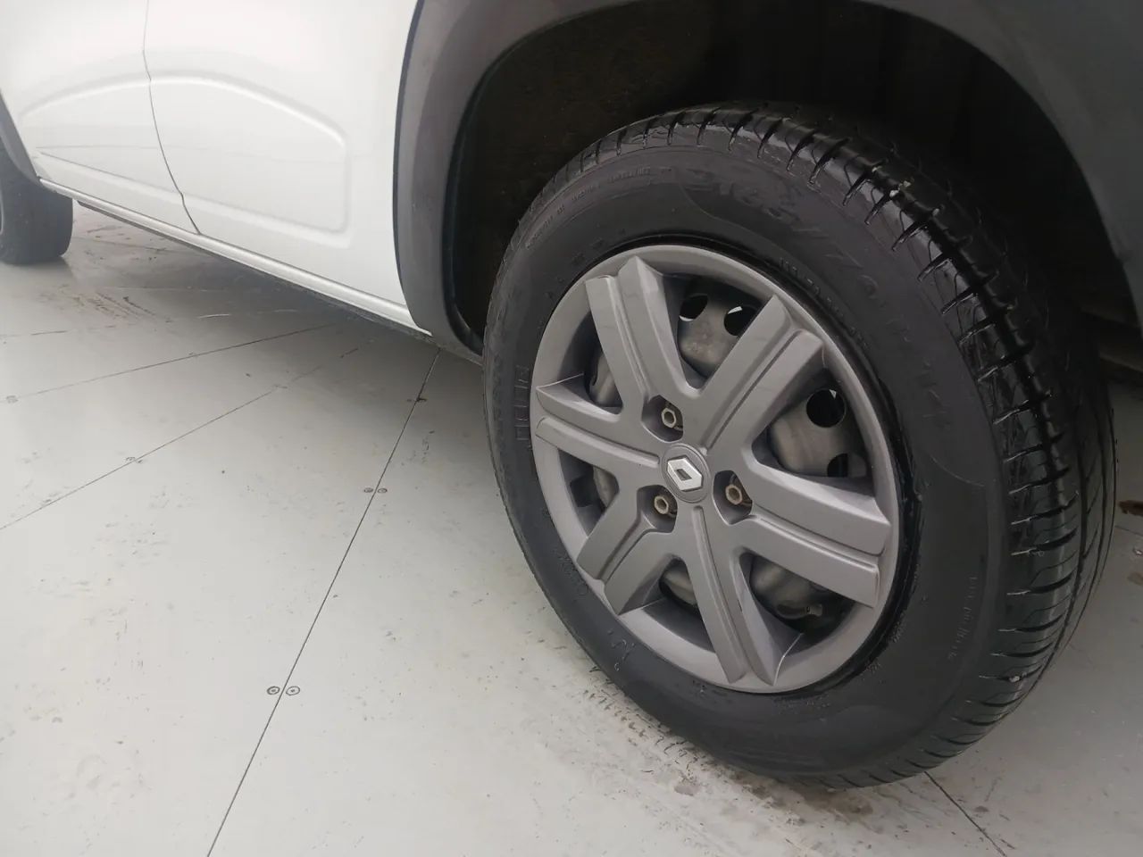 Renault Kwid 1.0 Zen, foto 12 de 18