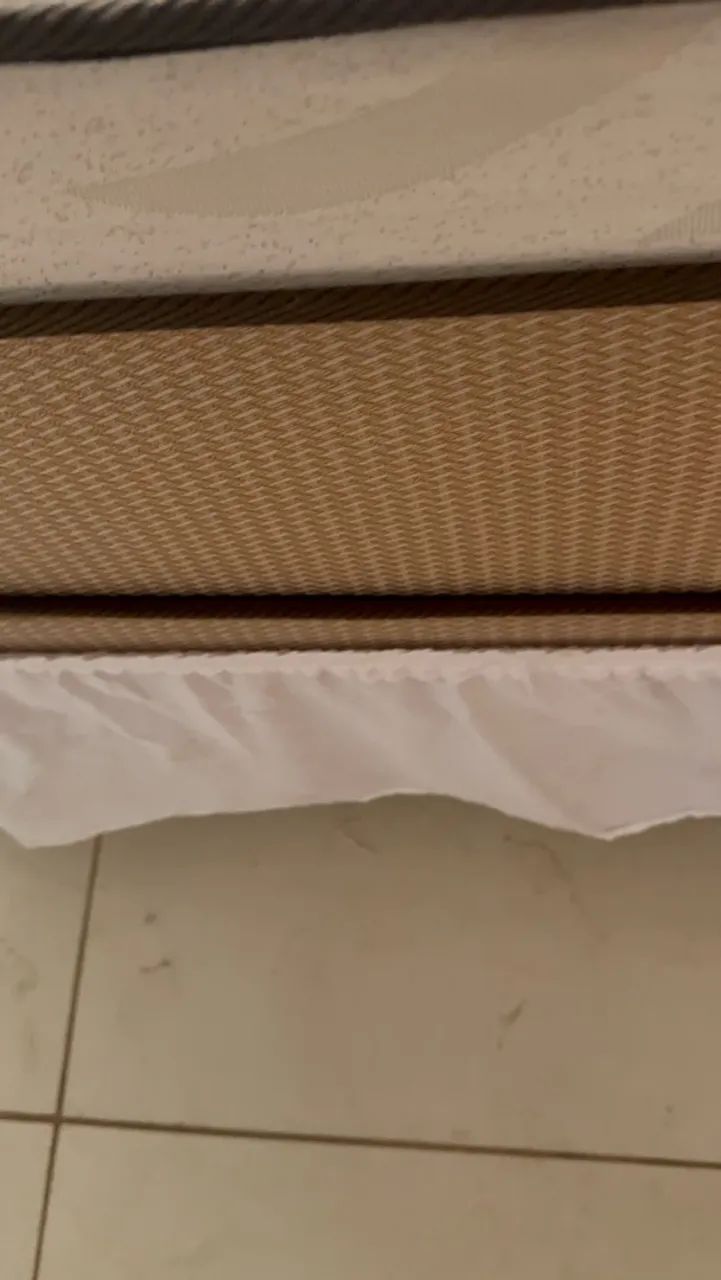 Cama box queen plus, 6 meses de uso  - Foto 5