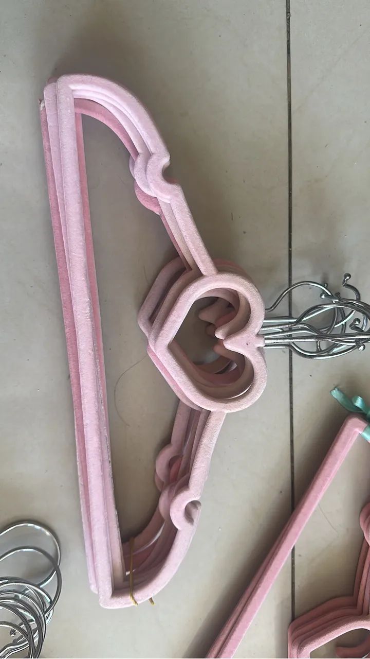 Cabide de Veludo com Coração - Rosa - Foto 3