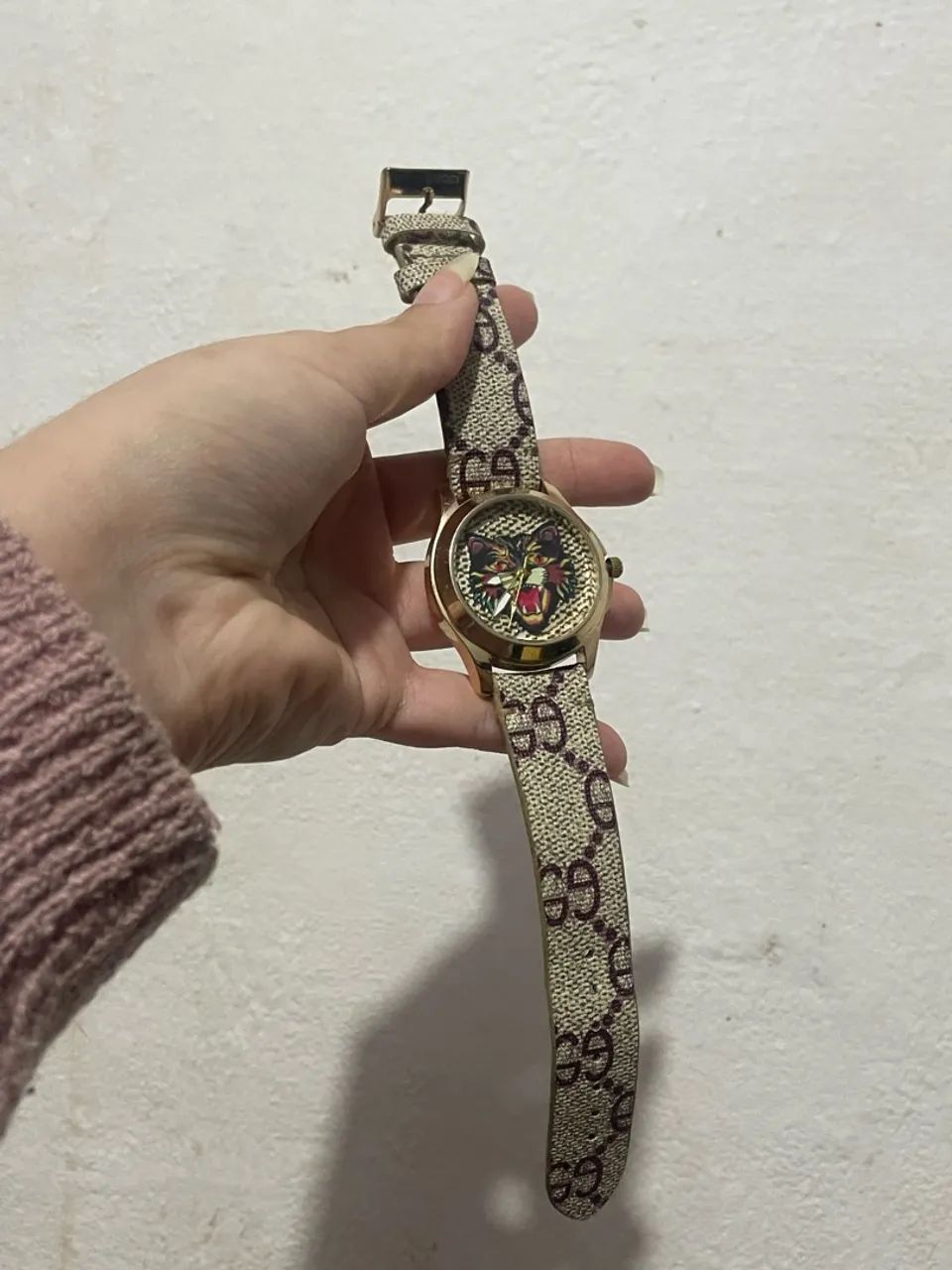 Relógio tipo Gucci G-Timeless