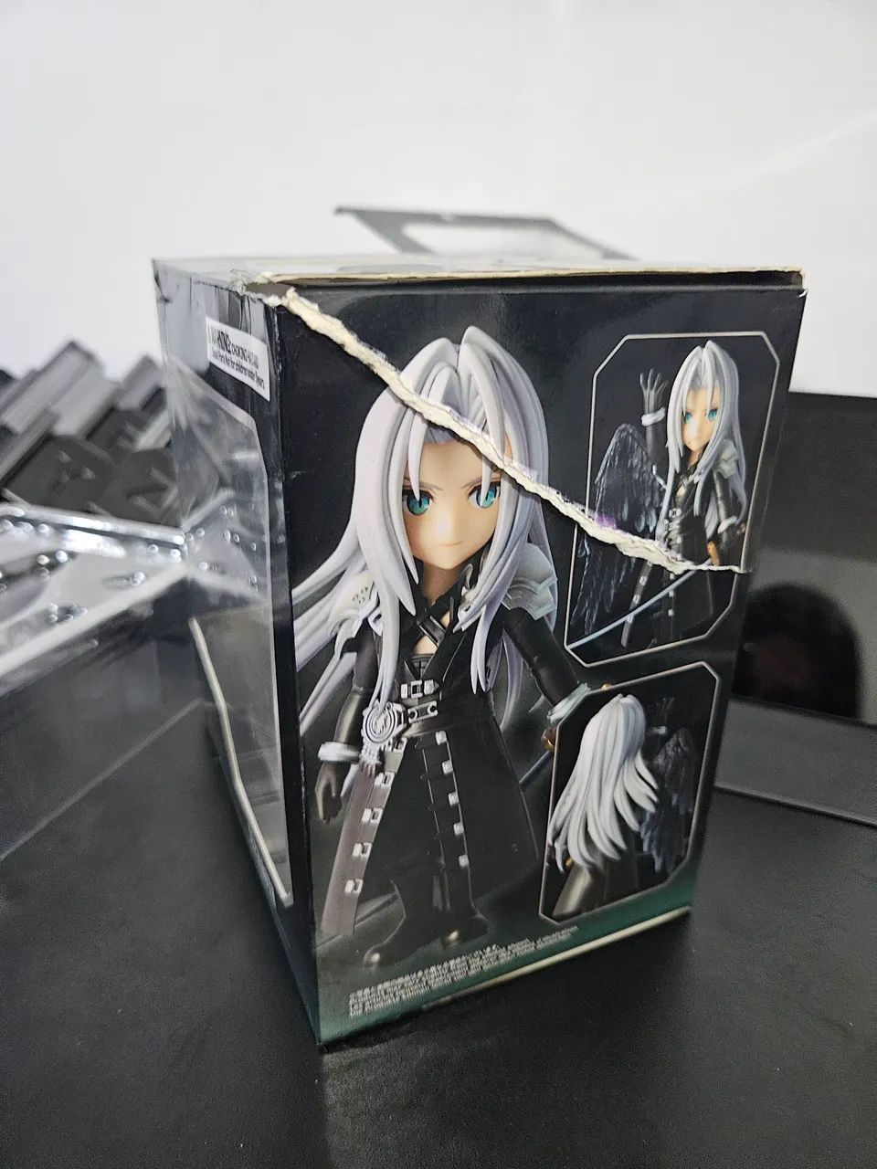 Final Fantasy Action Figure Adorable Arts Sephiroth - Foto 5