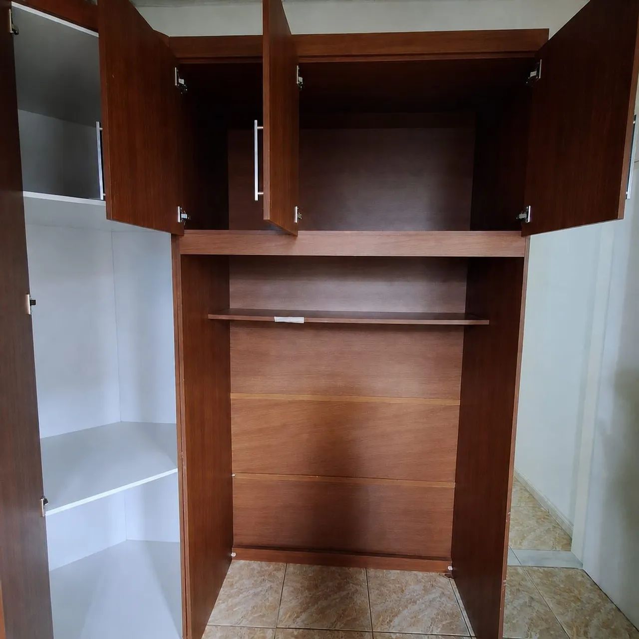 Guarda roupas 4 módulos  - Foto 2