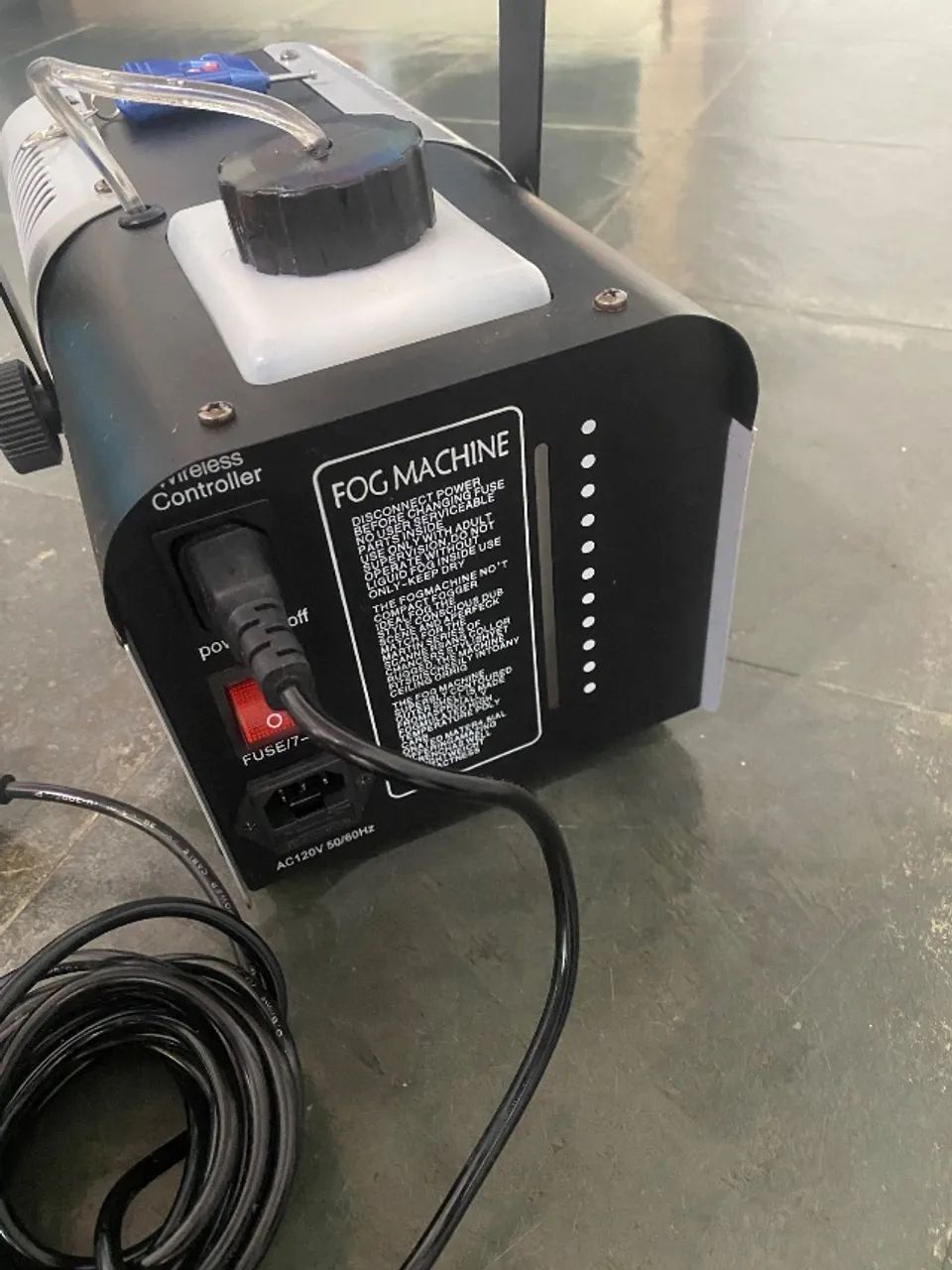 Vendo Máquina de fumaça + Luz de laser - Foto 2
