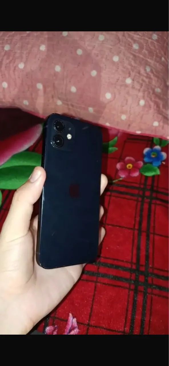 iPhone 12 