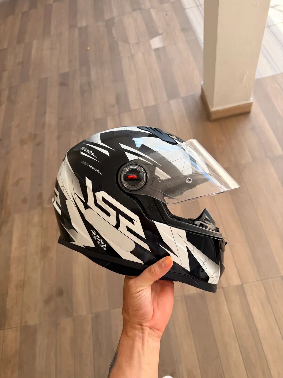 LS2 DRAZZE PRETO E BRANCO 
