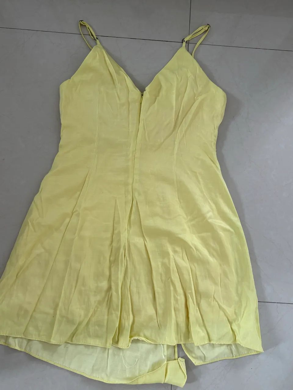 Vestido curto amarelo - Foto 3