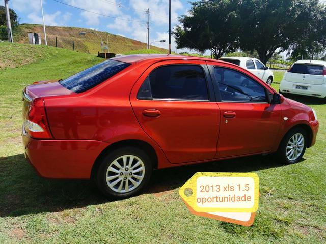 Toyota etios sedam 2013 xls 1.5 27.900,00 - Foto 3