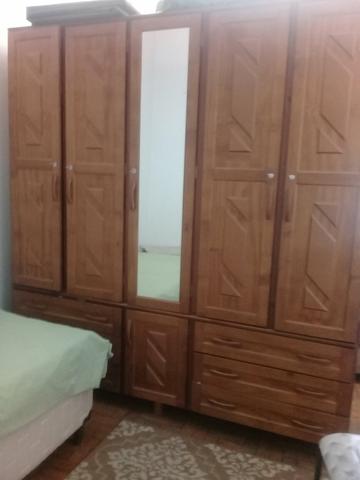 Vendo guarda roupas em ótimo estado