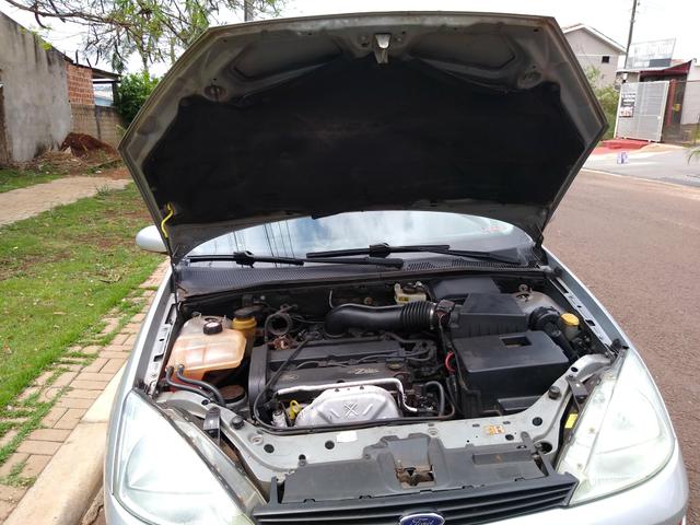 Focus sedan guia 2001