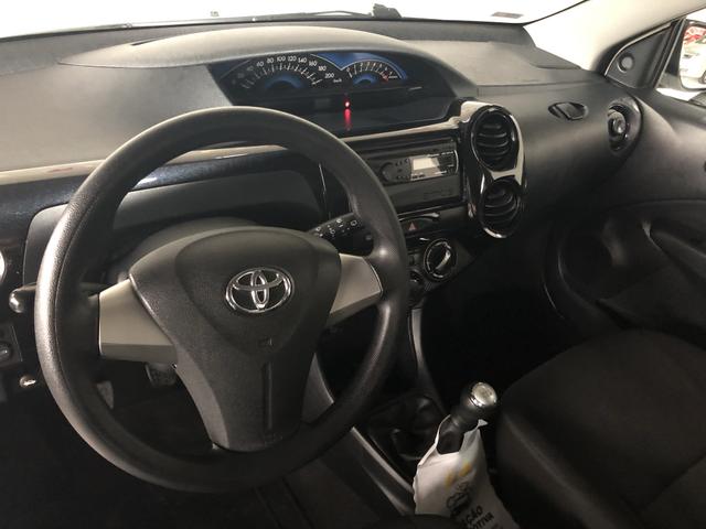 Etios hatch 2014 1.3 X repasse - Foto 8