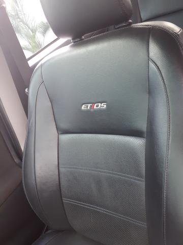 Toyota Etios Sedan Platinum 1.5 manual Ipva 2020