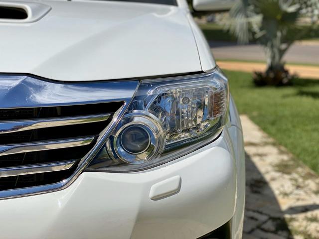 Toyota Hilux Sw4 - Srv 3.0 4x4 - 7 lugares - 2013/2014- muito conservada