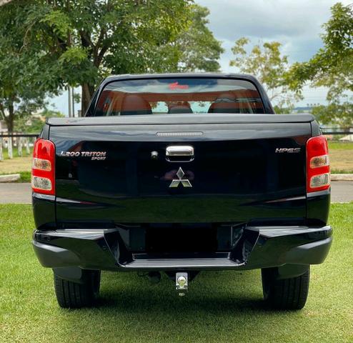 L200 Triton 2.4 Hpe-S AT 2018/2018 - 66.000km - 135.000,00 - Foto 4