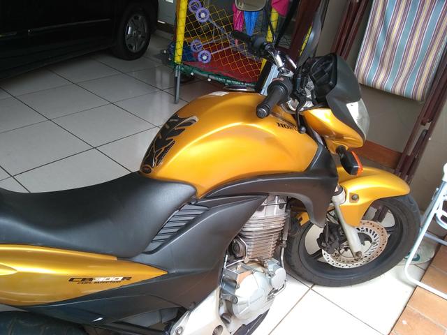 Troco CB 300 por scooter - Foto 4