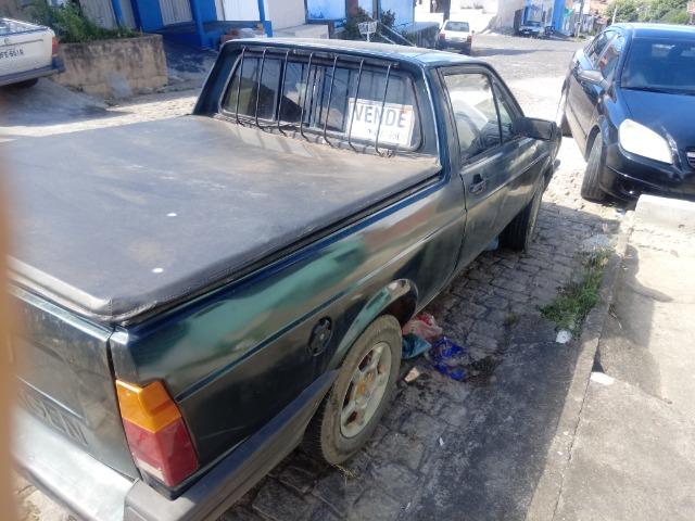 Vendo saveiro 96 td forrado com vidro trava e alarme - Foto 7