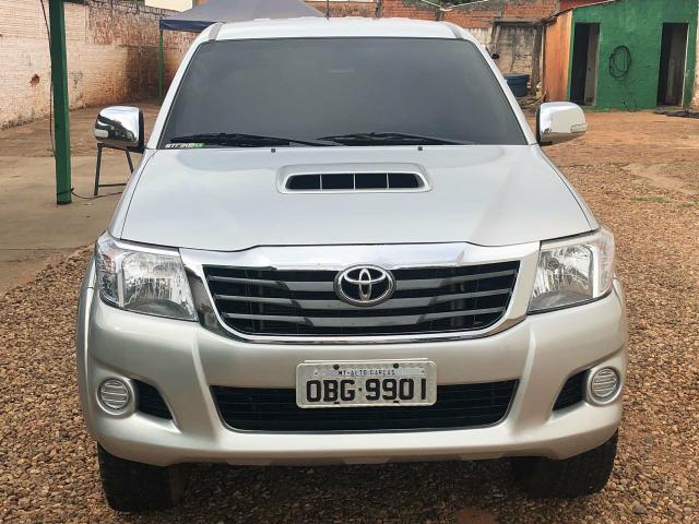 Vendo Hilux 2.7 Flex 4x2 Automática